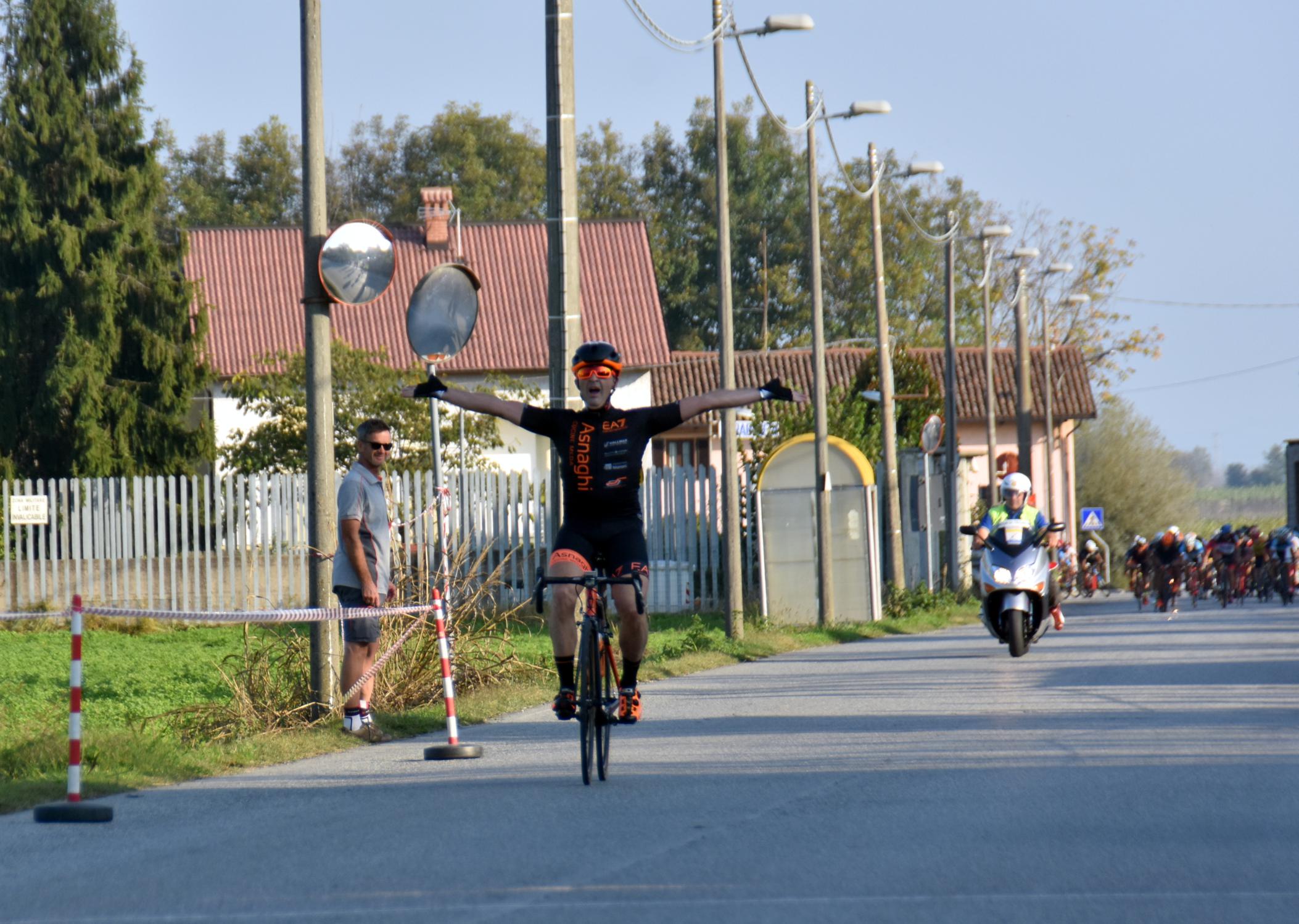 CICLISMO, ROMANO’ E SPERONI FESTEGGIANO I CAMPIONI PROVINCIALI DI TORINO