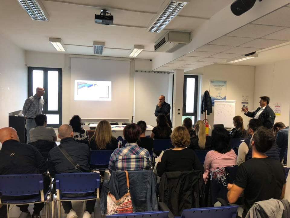 LECCE, 2° CORSO DI FORMAZIONE PER AIUTANTI ISTRUTTORE NUOTO
